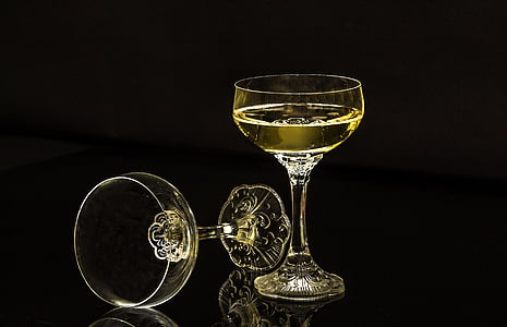 wine glasses with black background