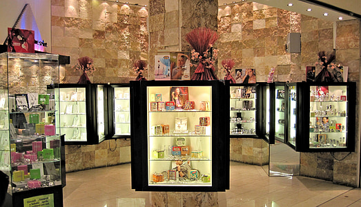 commercial display store