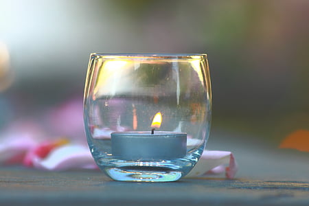 clear glass candle holder with pillar candle