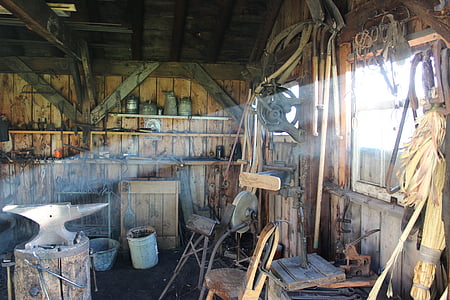 blacksmith-workshop-equipment-metalwork-thumb.jpg