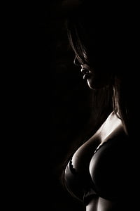 woman on darkness photography