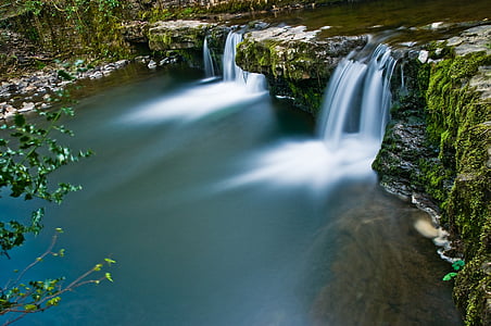 landscape photography of waterfalls at daytime