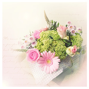 pink, white, and green flower bouquet