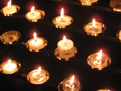 lighted tealight candles