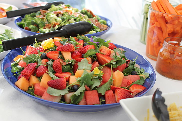 bowl of fruit and vegetable salad
