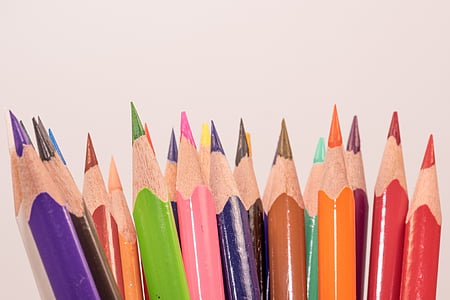 assorted-color coloring pencil lot