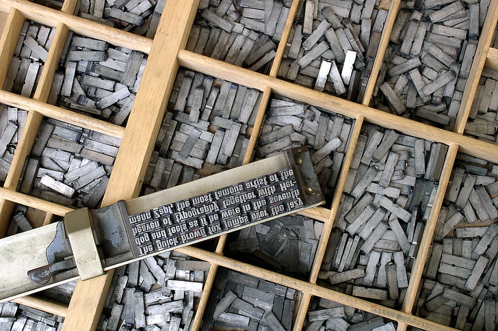 closeup photo of gray stapler lot