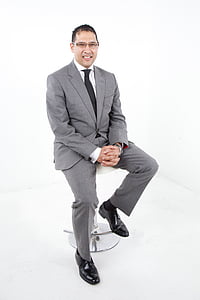 men's gray notched lapel suit set