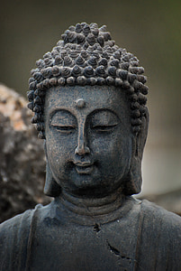 Gautama Buddah statue