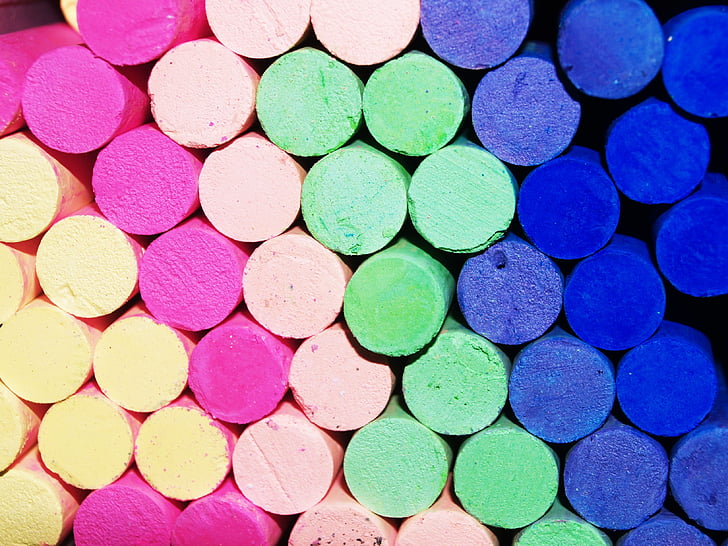 assorted color of chalks