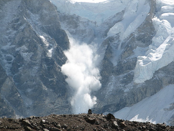 avalanche between mountain