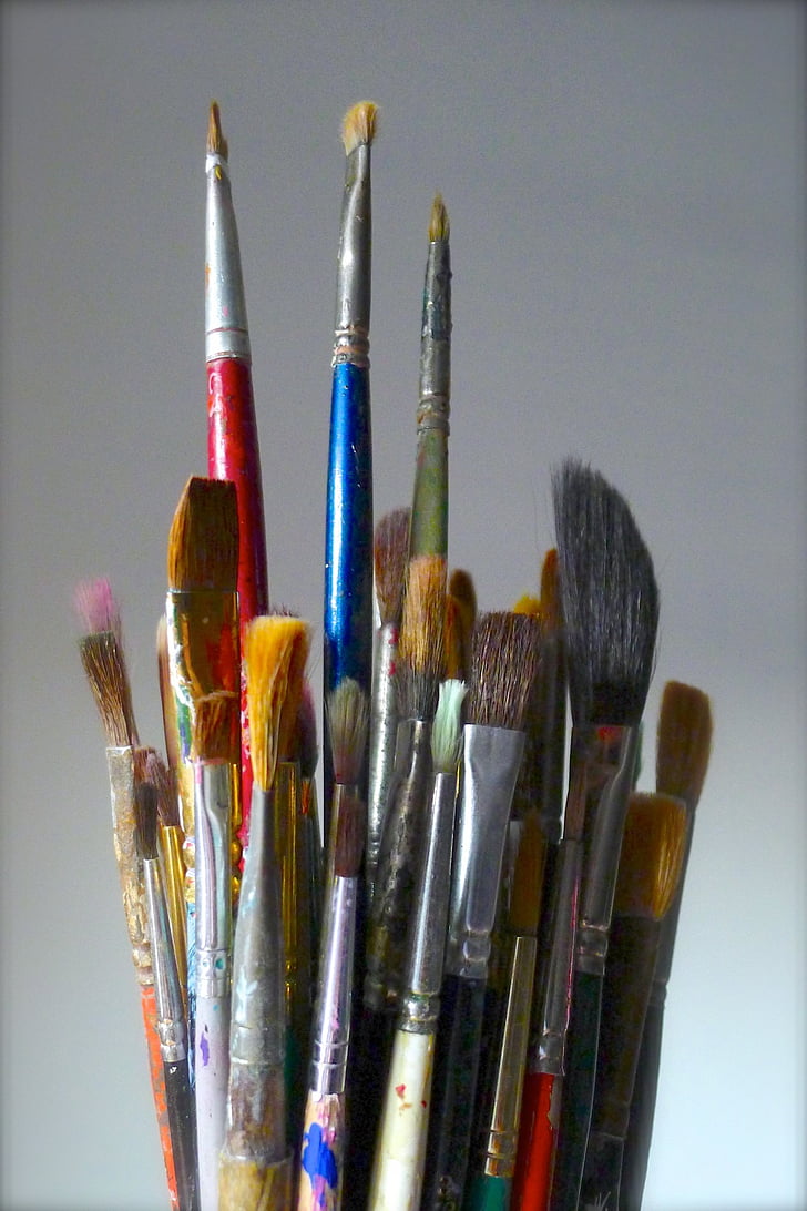closeup photo of paint brush lot
