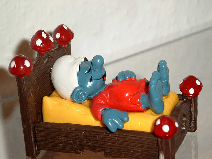 Smurfs character sleeping figurine