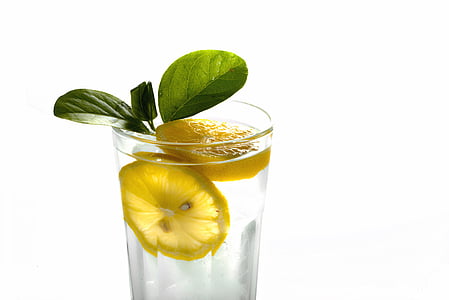clear water with sliced lemon