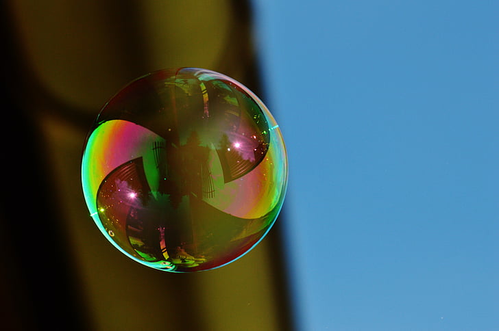 close-up photography of bubble