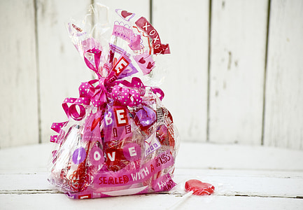 pink valentines gift pack