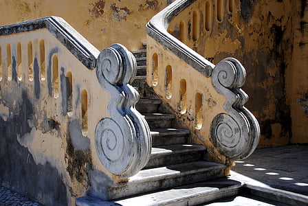 focus photo of concrete staircase