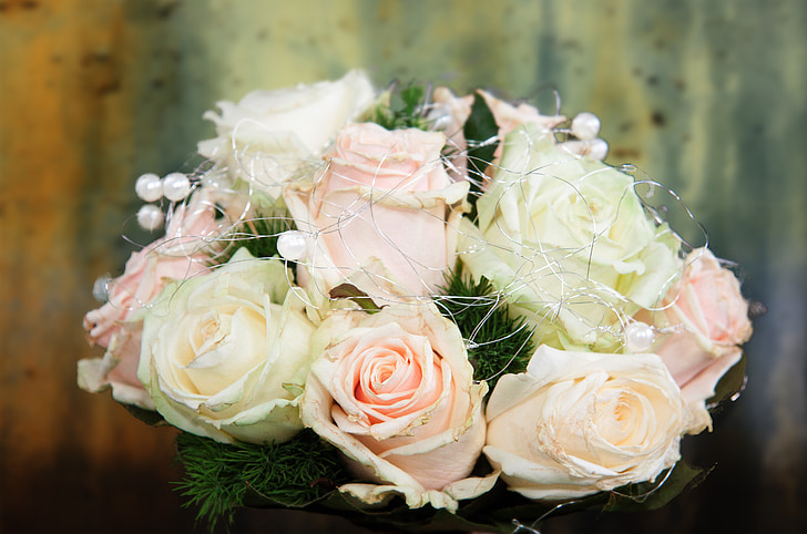 bouquet of pink and white rose