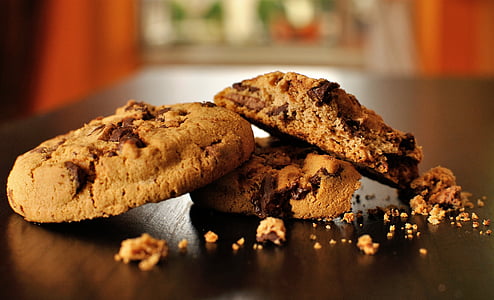 shallow focus photography of cookies