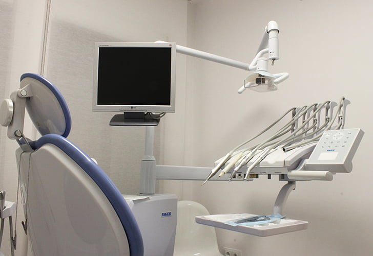 Dental Visit Gone Wild: Lawsuit Claims 32 Procedures in One Sitting!