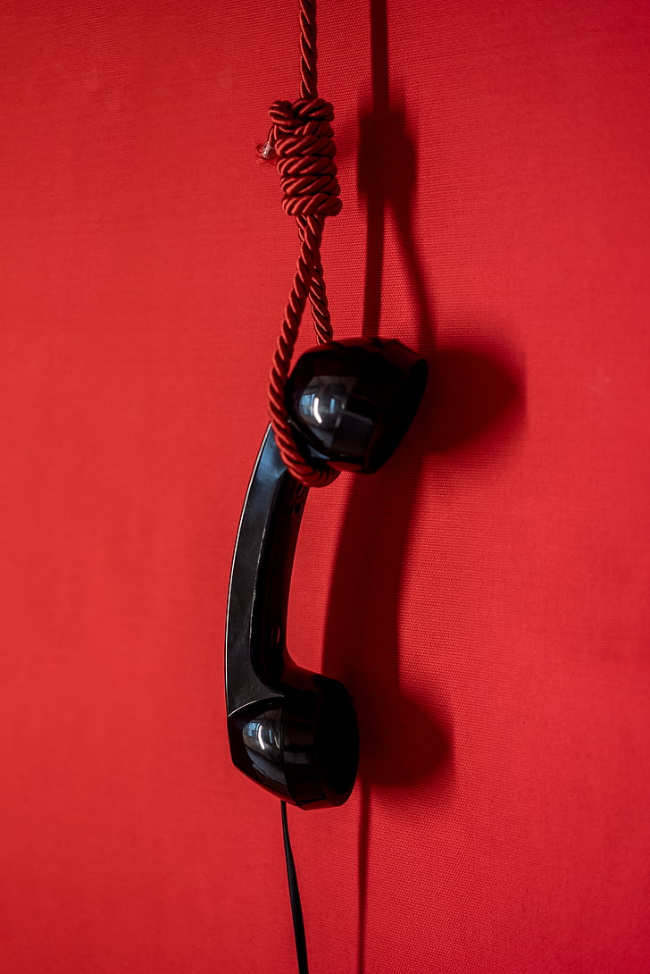 black suicide telephone