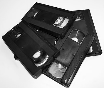 several black VHS tapes