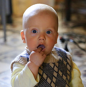 Royalty-Free photo: Baby in white crew-neck sweater inside room | PickPik