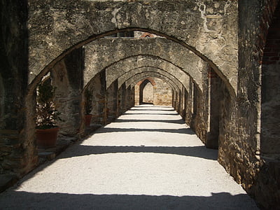 gray concrete arch tunnel