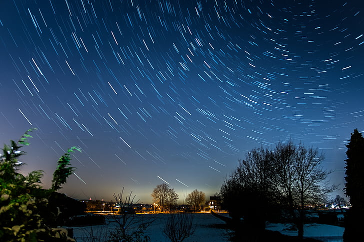 timelapse photo of night sky with stars