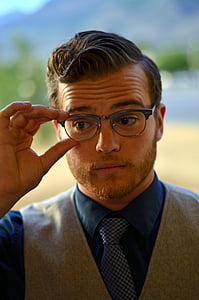 glasses-hipster-man-bokeh-thumb.jpg