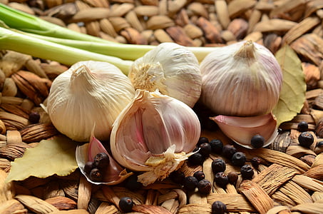 bulb of garlics