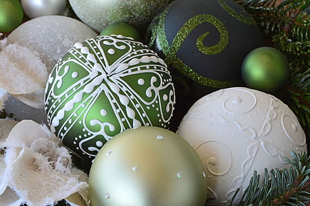 closeup photo of assorted-color bauble lot