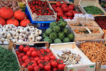 display of vegetables and spices
