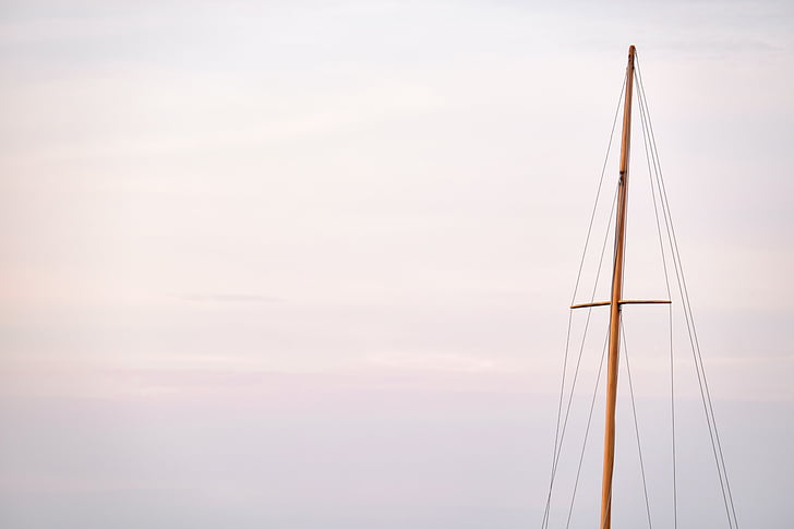 brown sail pole