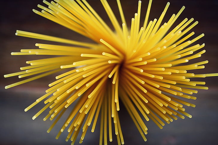 shallow focus photography of pasta