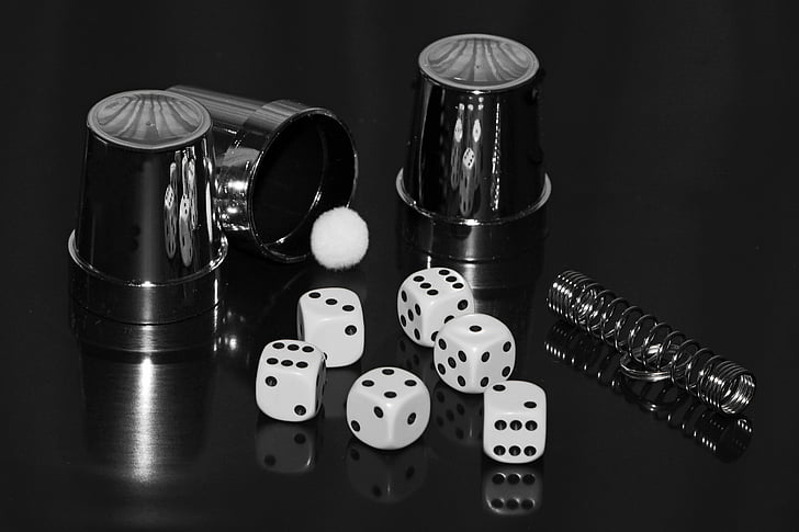 six white-and-black dice cube toys