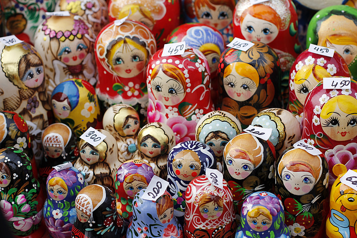 Russian nesting dolls lot