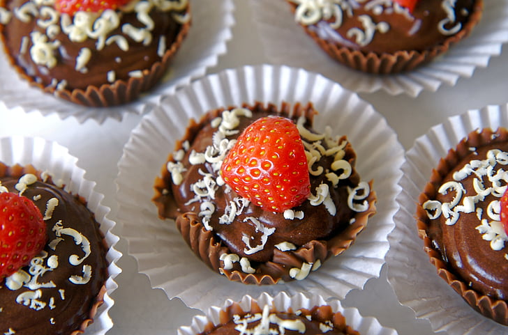 chocolate strawberry muffin
