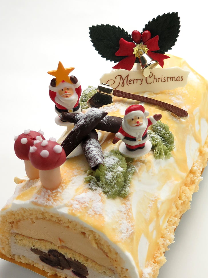 Christmas cake with Santa Claus icing figurines