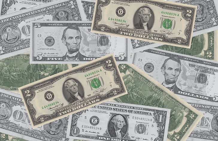 assorted-amount US dollar banknotes