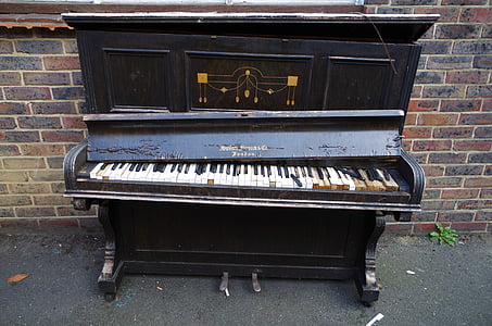 black upright piano