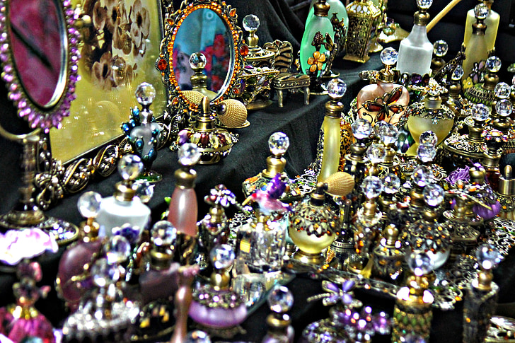 assorted-colored jewelry lot