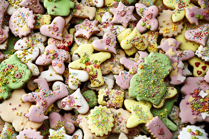closeup photo of assorted-color cookies