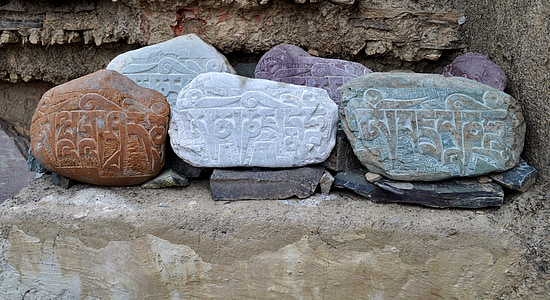 assorted-color stone fragments