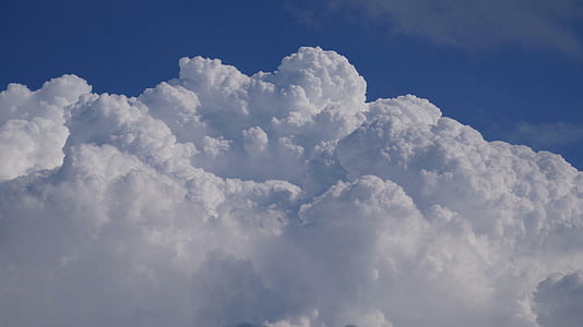 time lapse photography of cumulus clouds