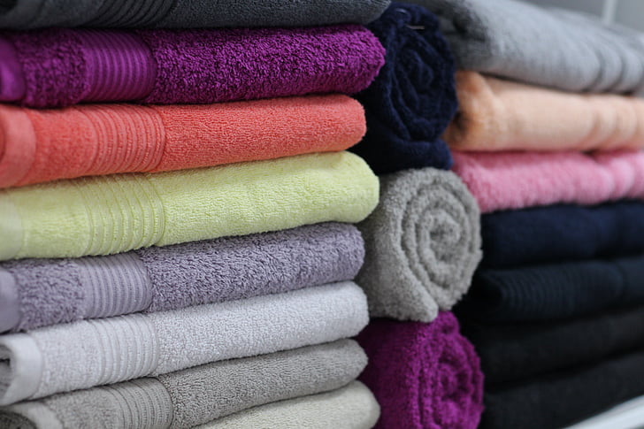 assorted-color towel lot