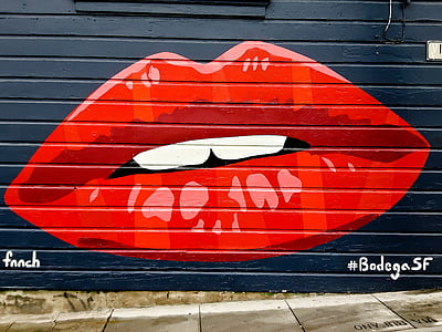 Kiss mark painting