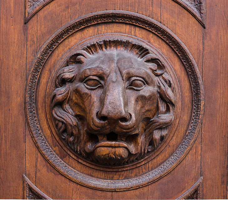 Lion Wood Carving Wall Hanging