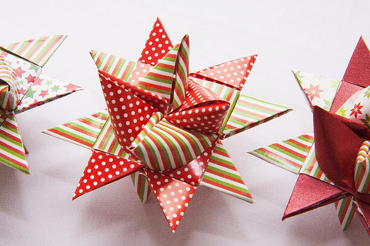 A Bunch Of Origami Papers Close Up High-Res Stock Photo - Getty Images