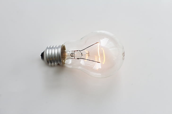 clear halogen bulb